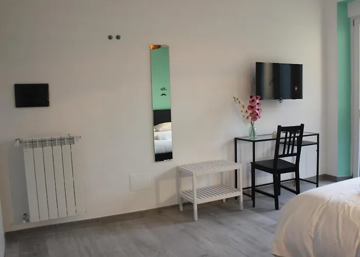 Roman Sunrise Rooms